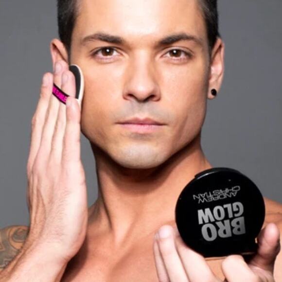 Andrew Christian Bro Glow Bronzing Powder 10 grams - Picture 8 of 8